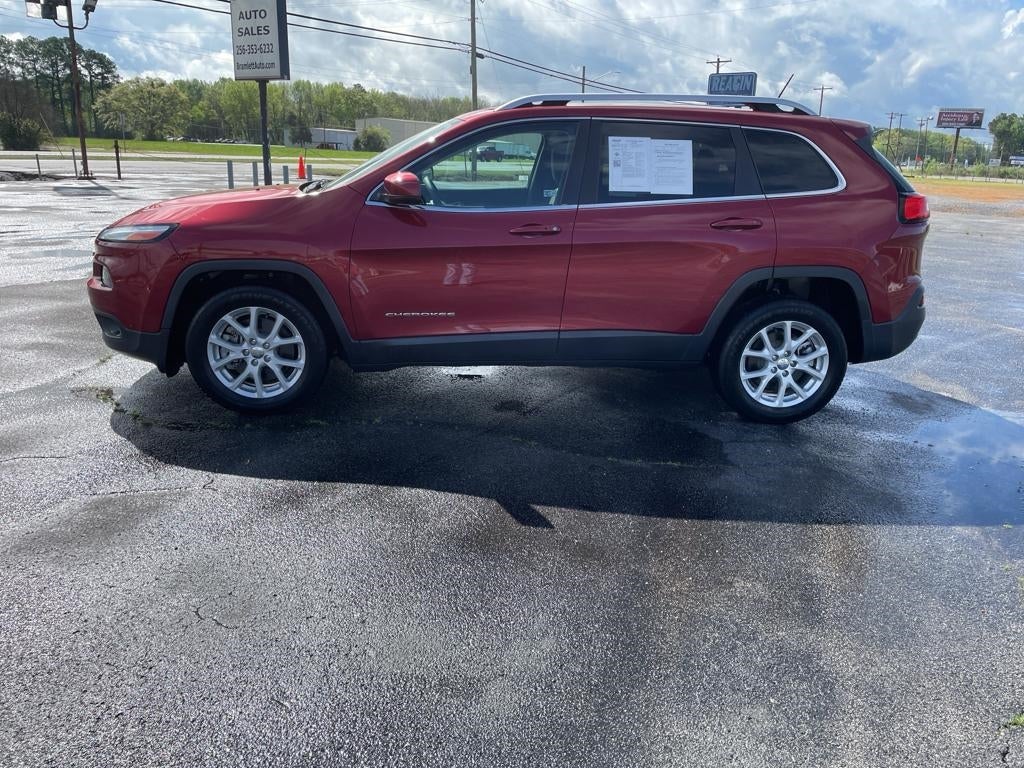 Used 2015 Jeep Cherokee Latitude with VIN 1C4PJLCSXFW612061 for sale in Decatur, AL