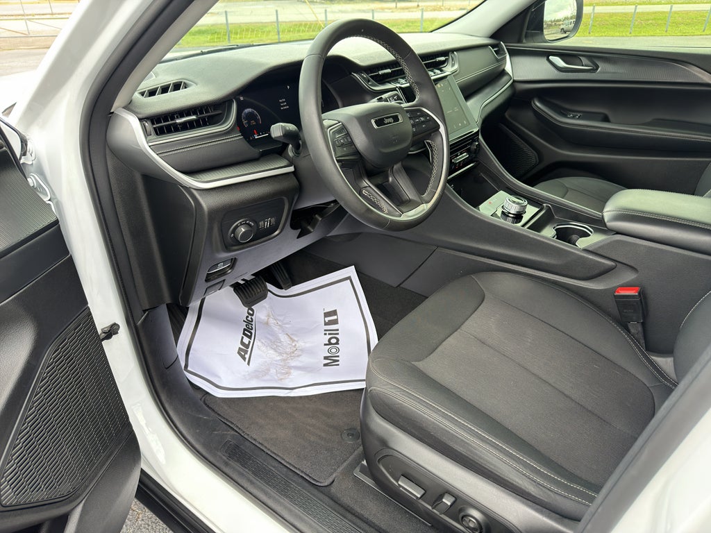 2023 Jeep Grand Cherokee Laredo X