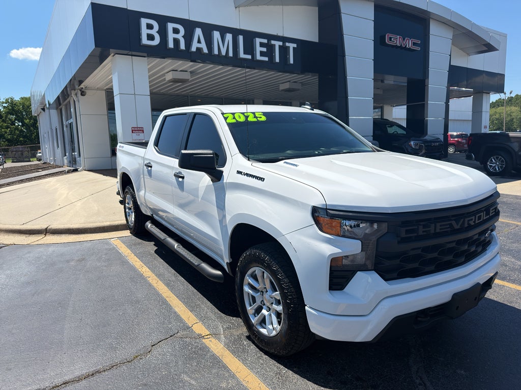 2025 Chevrolet Silverado Custom