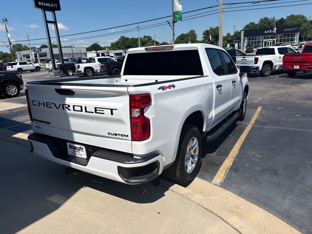 2025 Chevrolet Silverado Custom