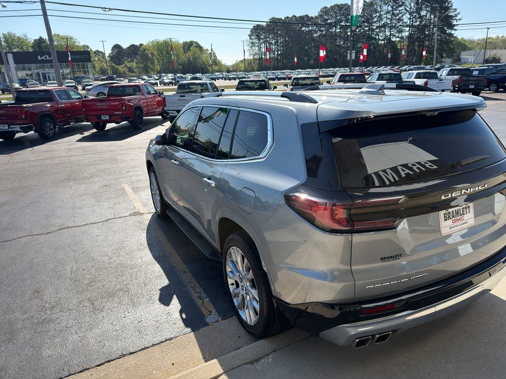 2025 GMC Acadia AWD Denali