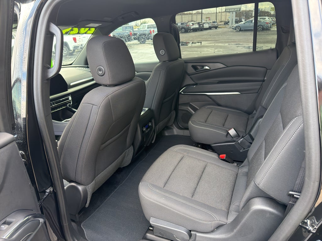 2024 Chevrolet Traverse FWD LT