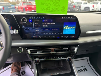 2024 Chevrolet Traverse FWD LT