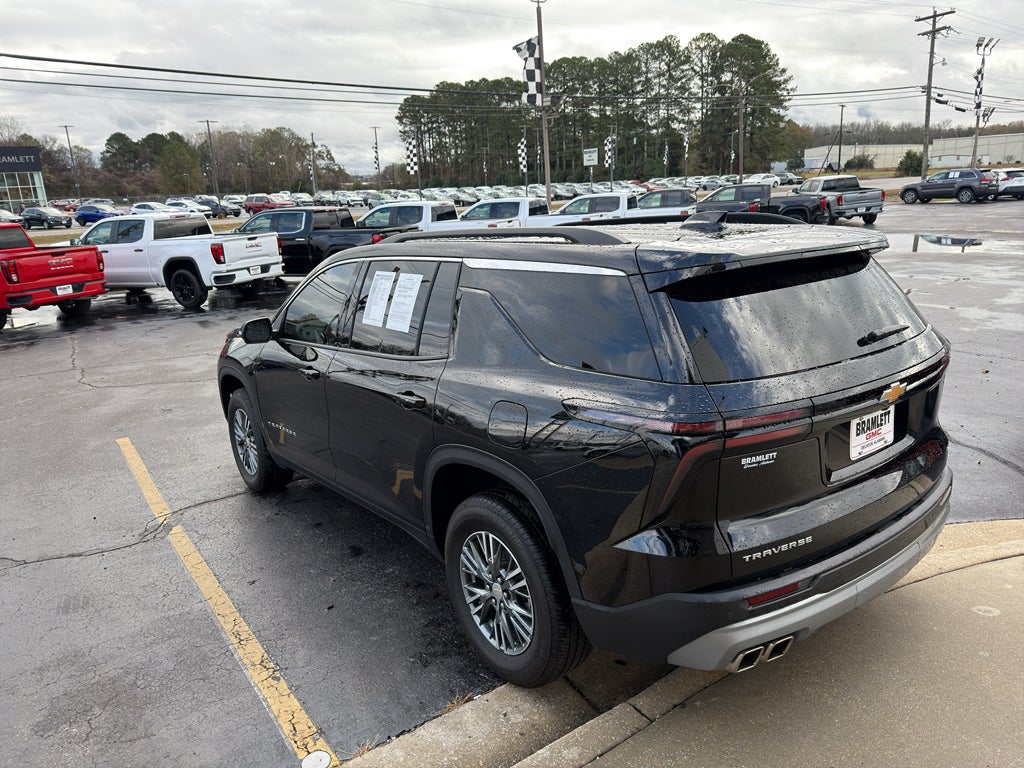 2024 Chevrolet Traverse FWD LT