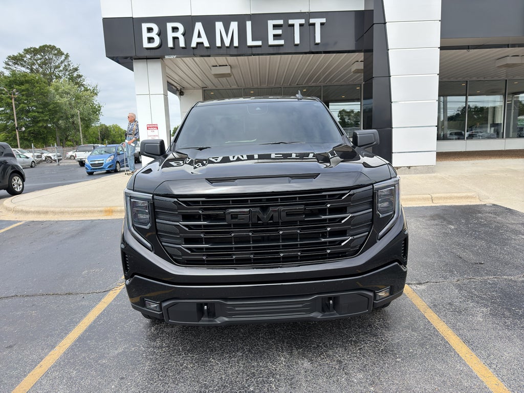 2025 GMC Sierra Elevation