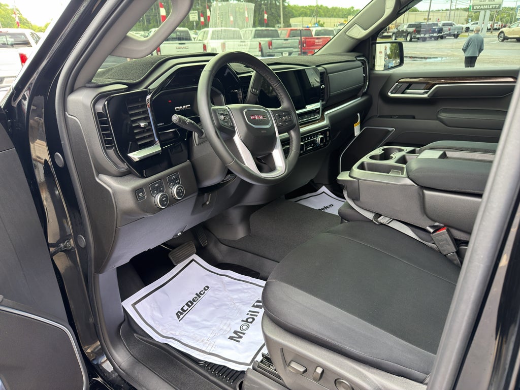 2025 GMC Sierra Elevation