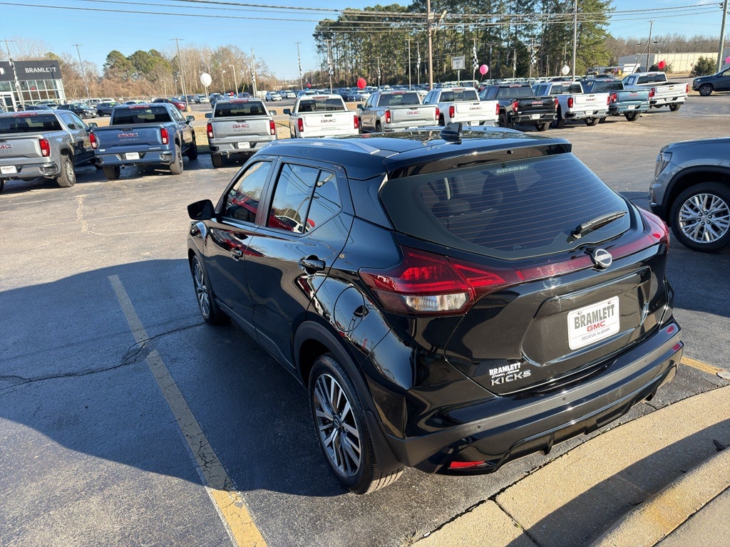 2023 Nissan Kicks SV