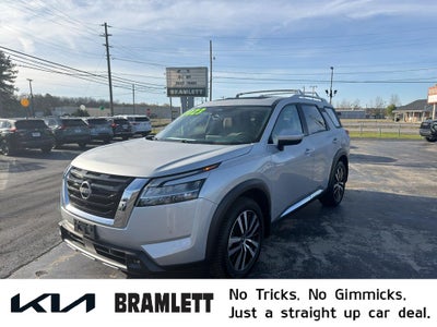 2023 Nissan Pathfinder Platinum