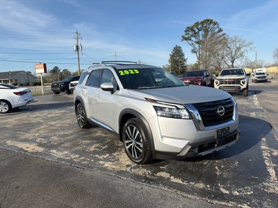2023 Nissan Pathfinder Platinum