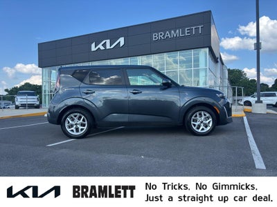 2023 Kia Soul LX