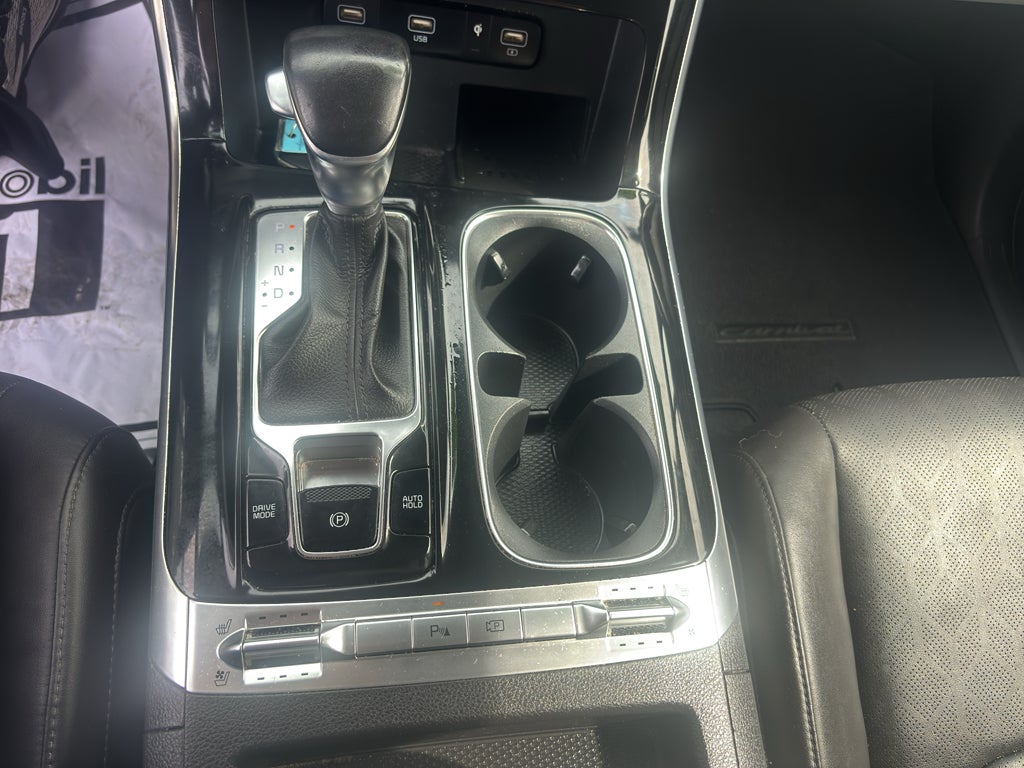 2022 Kia Carnival SX