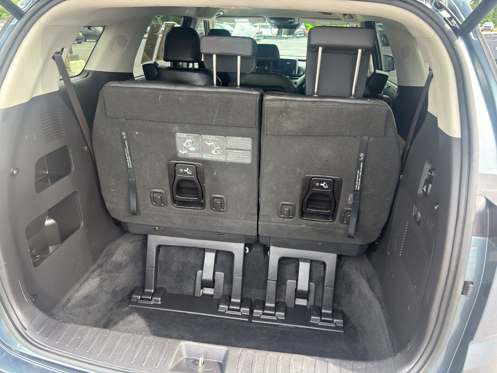 2022 Kia Carnival SX